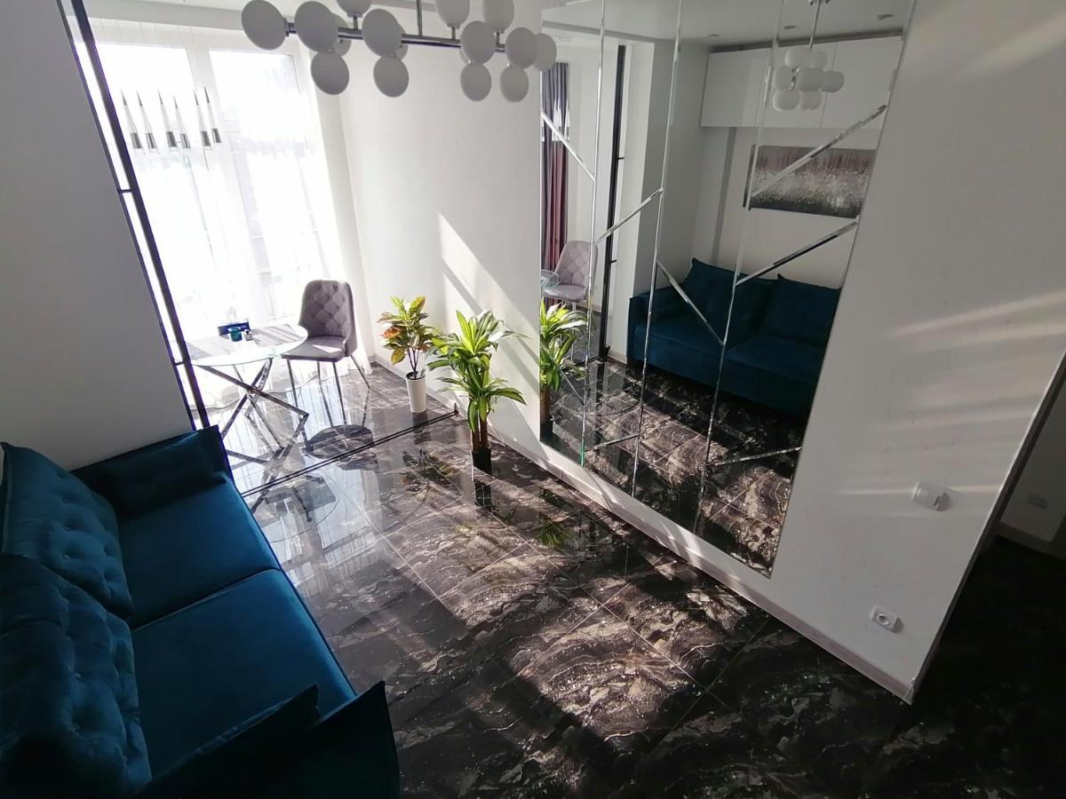 Новобудова Сам Центр Вул Шевченка 60 Оперний 10Хв Apartman Lviv Kültér fotó