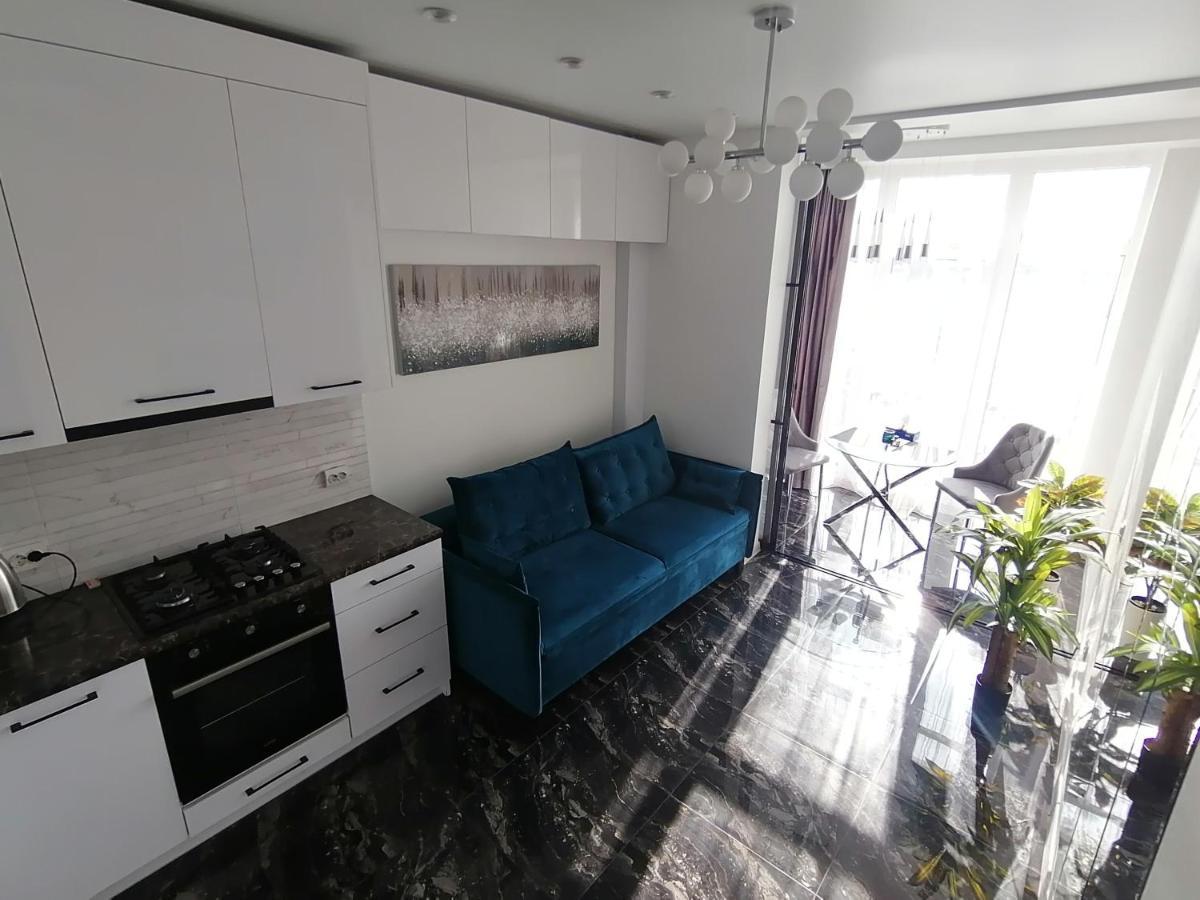 Новобудова Сам Центр Вул Шевченка 60 Оперний 10Хв Apartman Lviv Kültér fotó